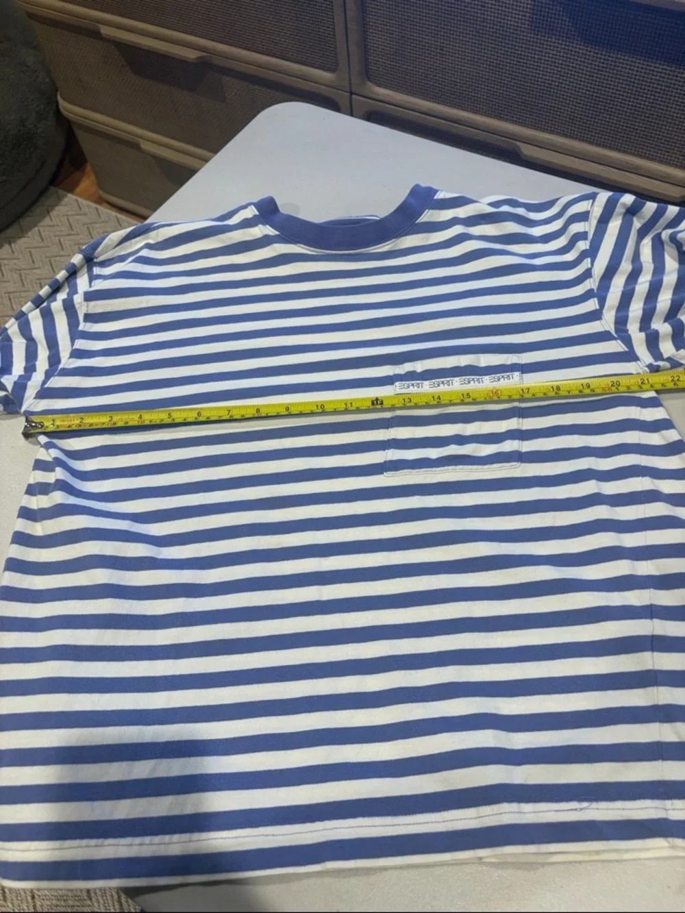 Vintage Esprit Women's Front Pocket T-shirt. Stripes. Size Medium. - Picture 10 of 12